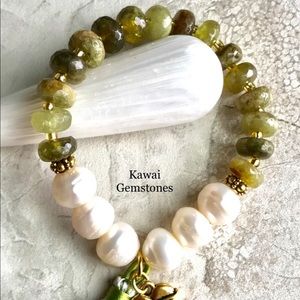 REDUCED✨Green Envy Stretch Bracelet